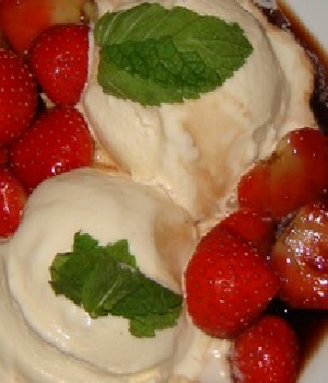 Aardbeien uit de wok met jenever